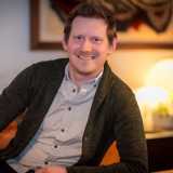 Alex Vilmur headshot